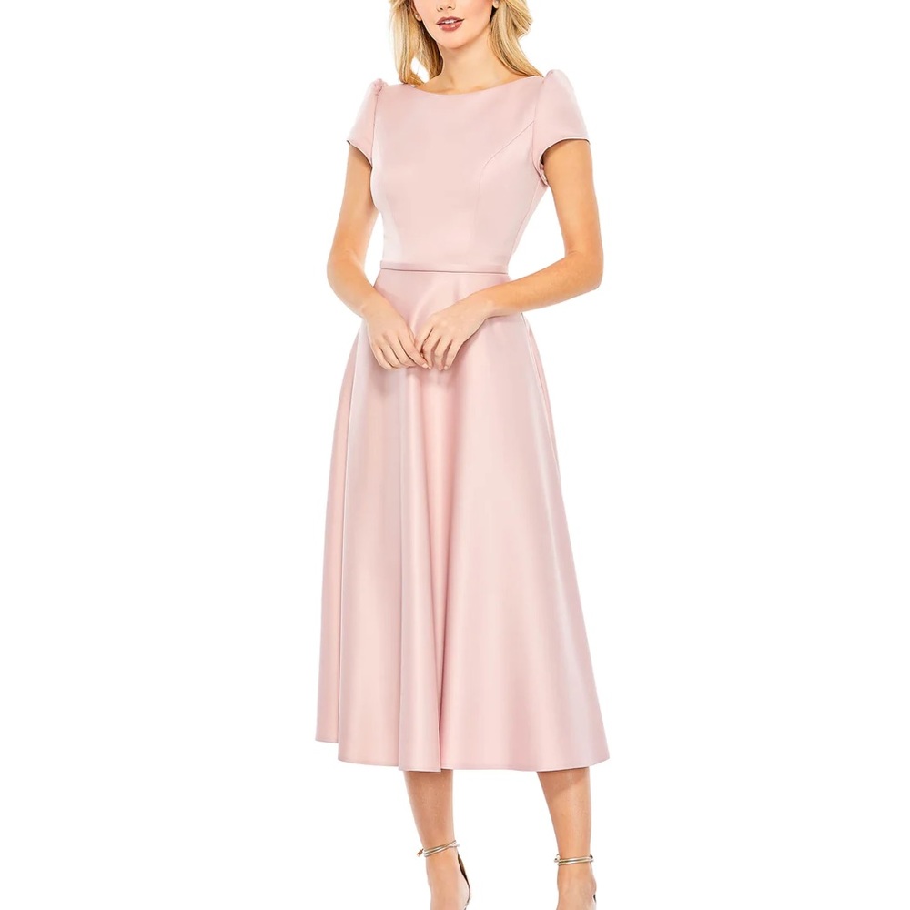 MAC DUGGAL SATIN PUFF SHOULDER TEA LENGTH DRESS.
